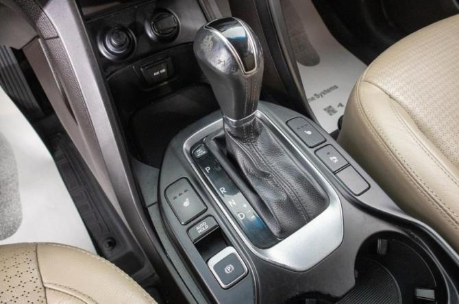 Hyundai Santa Fe III с пробегом 2012 года, цена 1 799 000 рублей, 175000 км, внедорожник, Автокод Объявления