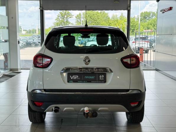 Renault Kaptur I с пробегом 2016 года, цена 1 477 000 рублей, 142692 км, внедорожник, Автокод Объявления