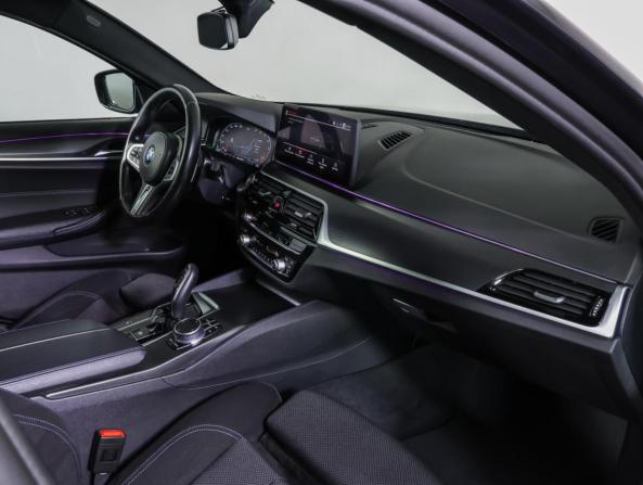 BMW 5 серии VII (G30/G31/G38) Рестайлинг с пробегом 2021 года, цена 4 990 000 рублей, 82605 км, седан, Автокод Объявления