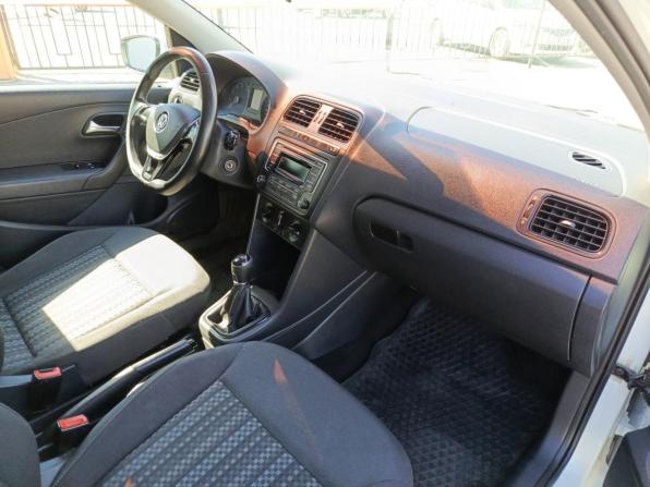 Volkswagen Polo V Рестайлинг с пробегом 2015 года, цена 805 000 рублей, 179134 км, седан, Автокод Объявления