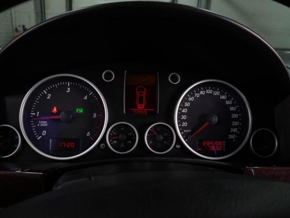 Volkswagen Touareg I с пробегом 2006 года, цена 919 000 рублей, 234108 км, внедорожник, Автокод Объявления