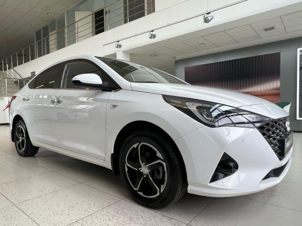 Hyundai Solaris II Рестайлинг с пробегом 2021 года, цена 1 579 000 рублей, 85549 км, седан, Автокод Объявления