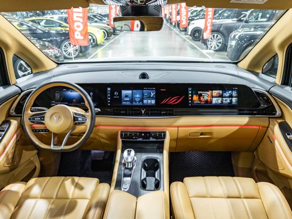 Voyah Dream I с пробегом 2023 года, цена 5 445 000 рублей, 34273 км, минивэн, Автокод Объявления