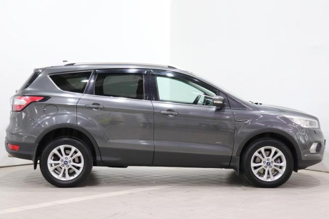 Ford Kuga II Рестайлинг с пробегом 2018 года, цена 1 580 000 рублей, 92149 км, внедорожник, Автокод Объявления