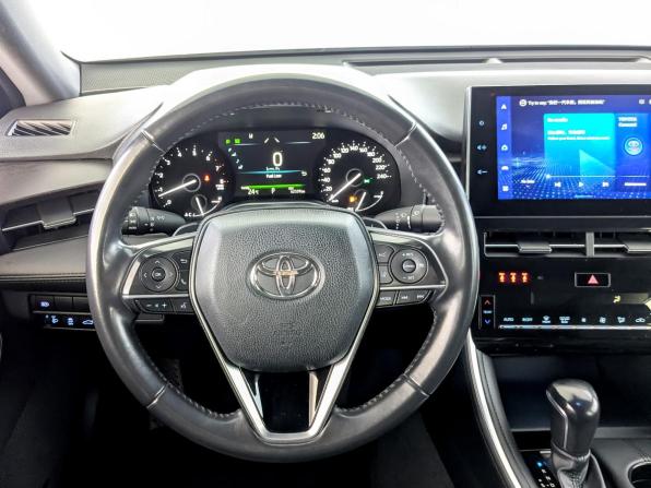 Toyota Avalon V с пробегом 2022 года, цена 3 500 000 рублей, 61953 км, седан, Автокод Объявления