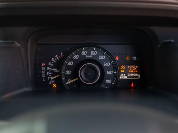 Honda Stepwgn IV Рестайлинг с пробегом 2012 года, цена 1 110 000 рублей, 236028 км, минивэн, Автокод Объявления