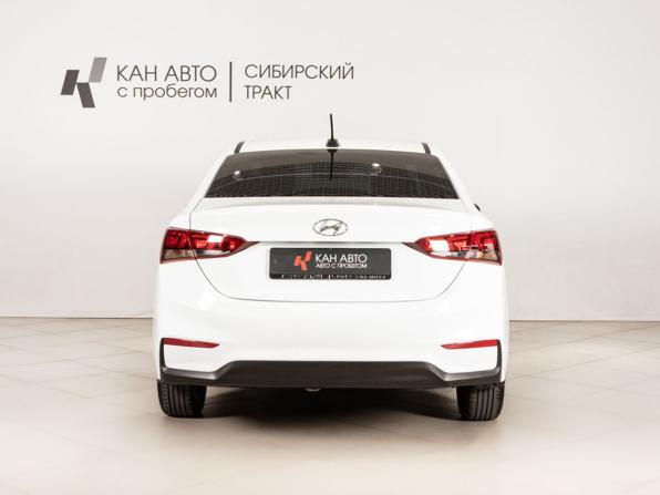 Hyundai Solaris II с пробегом 2017 года, цена 986 000 рублей, 164656 км, седан, Автокод Объявления