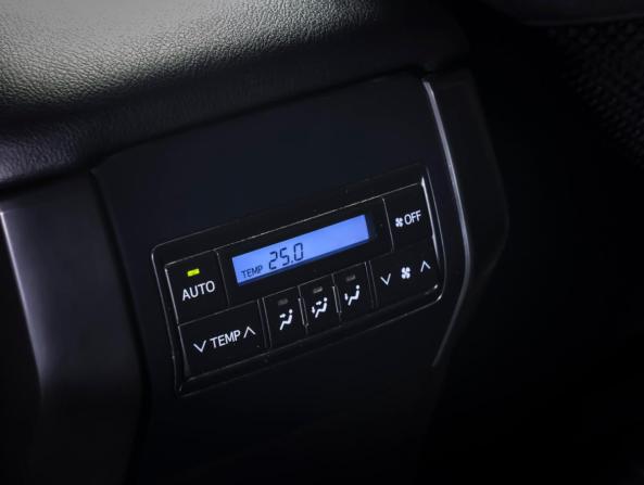 Toyota Land Cruiser Prado 150 Series Рестайлинг 2 с пробегом 2019 года, цена 4 950 000 рублей, 100673 км, внедорожник, Автокод Объявления