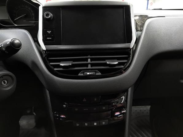 Peugeot 208 I с пробегом 2013 года, цена 655 000 рублей, 102610 км, хэтчбек, Автокод Объявления