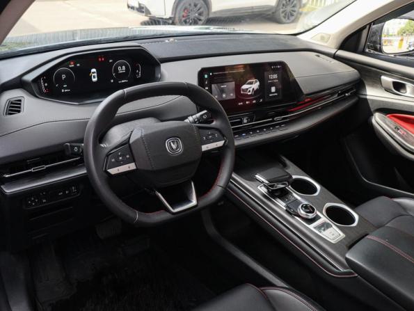Changan UNI-S (CS55 Plus) I с пробегом 2024 года, цена 2 230 000 рублей, 30520 км, внедорожник, Автокод Объявления