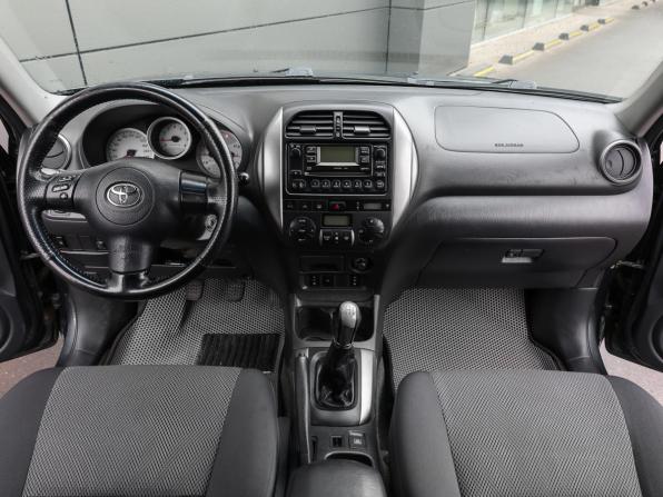Toyota RAV4 II (XA20) Рестайлинг с пробегом 2004 года, цена 989 000 рублей, 231023 км, внедорожник, Автокод Объявления