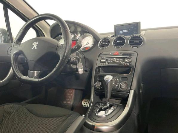 Peugeot 308 I Рестайлинг с пробегом 2013 года, цена 800 000 рублей, 98000 км, хэтчбек, Автокод Объявления