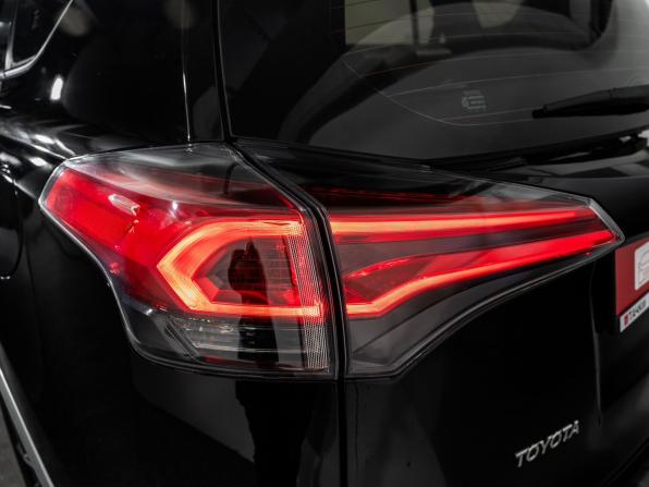 Toyota RAV4 IV (XA40) Рестайлинг с пробегом 2017 года, цена 2 544 000 рублей, 174269 км, внедорожник, Автокод Объявления