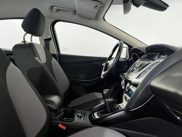 Ford Focus III с пробегом 2012 года, цена 900 000 рублей, 100200 км, хэтчбек, Автокод Объявления