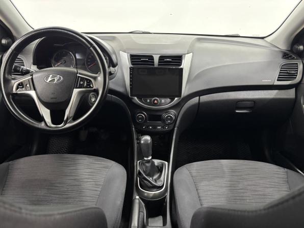 Hyundai Solaris I Рестайлинг с пробегом 2016 года, цена 870 000 рублей, 200428 км, седан, Автокод Объявления
