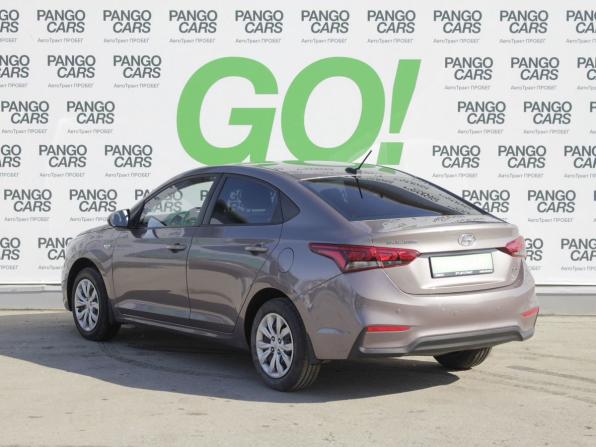 Hyundai Solaris II с пробегом 2018 года, цена 1 285 000 рублей, 156180 км, седан, Автокод Объявления