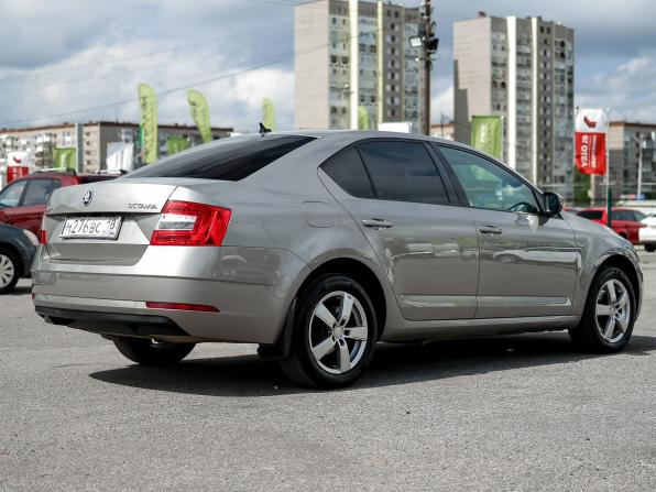 Skoda Octavia III (A7) Рестайлинг с пробегом 2017 года, цена 1 599 000 рублей, 132375 км, лифтбек, Автокод Объявления