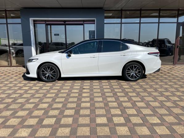 Toyota Camry VIII (XV70) Рестайлинг с пробегом 2021 года, цена 2 990 000 рублей, 61000 км, седан, Автокод Объявления