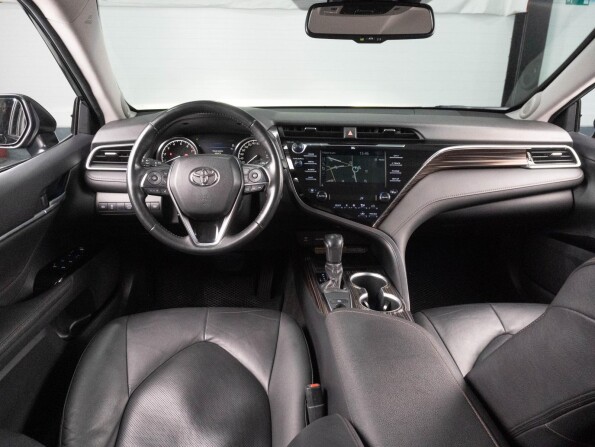 Toyota Camry VIII (XV70) с пробегом 2019 года, цена 2 829 000 рублей, 110961 км, седан, Автокод Объявления