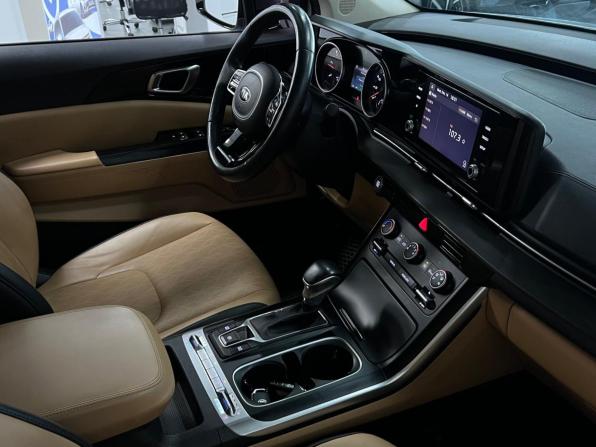 Kia Carnival IV с пробегом 2021 года, цена 3 700 000 рублей, 49142 км, минивэн, Автокод Объявления