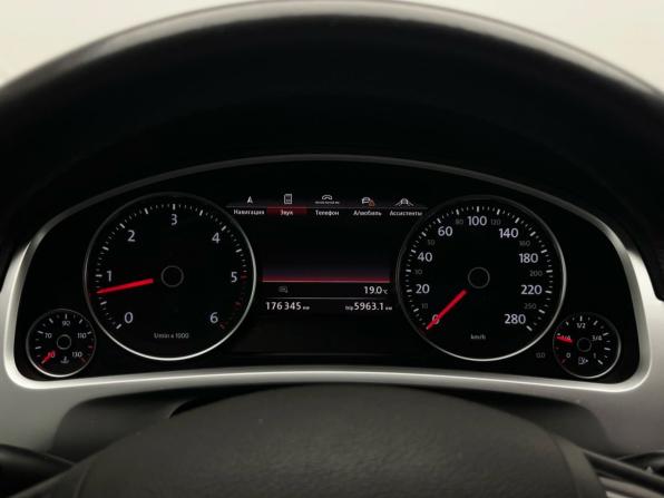 Volkswagen Touareg II Рестайлинг с пробегом 2016 года, цена 3 099 000 рублей, 176000 км, внедорожник, Автокод Объявления