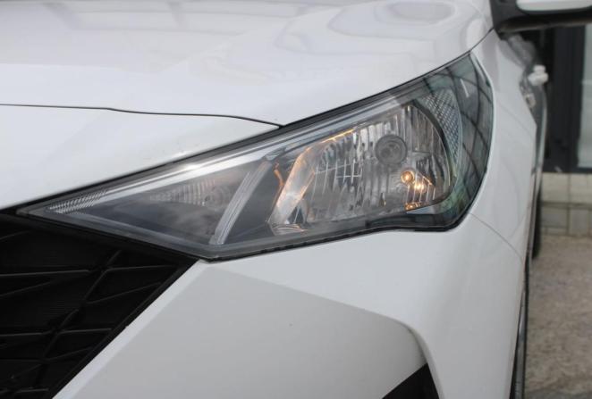 Hyundai Solaris II Рестайлинг с пробегом 2021 года, цена 1 660 000 рублей, 84642 км, седан, Автокод Объявления
