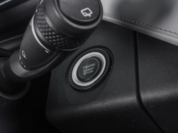 Geely Atlas II с пробегом 2024 года, цена 2 790 000 рублей, 55994 км, внедорожник, Автокод Объявления