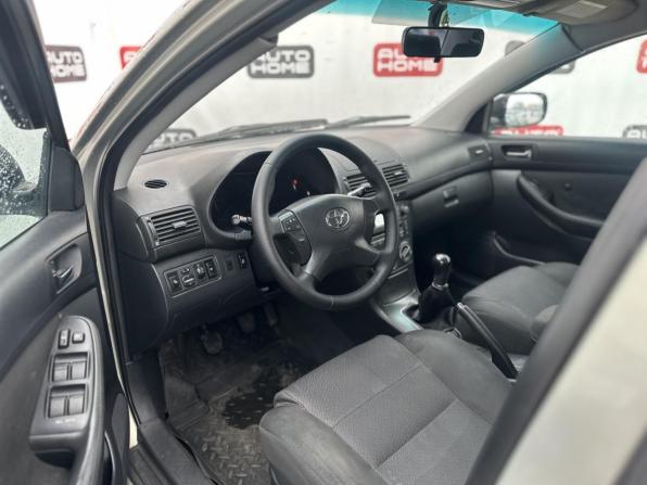 Toyota Avensis II Рестайлинг с пробегом 2008 года, цена 819 900 рублей, 333000 км, седан, Автокод Объявления