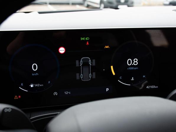 Hyundai Santa Fe V (MX5) с пробегом 2023 года, цена 4 690 000 рублей, 42102 км, внедорожник, Автокод Объявления