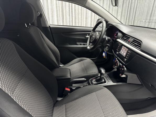 Kia Rio IV с пробегом 2019 года, цена 1 420 000 рублей, 114123 км, седан, Автокод Объявления