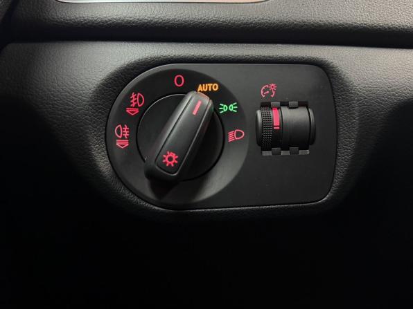 Audi Q3 I (8U) с пробегом 2014 года, цена 2 100 000 рублей, 110000 км, внедорожник, Автокод Объявления