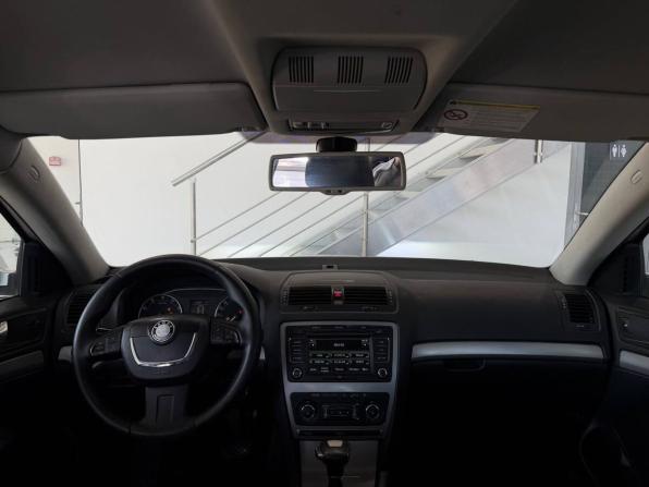 Skoda Octavia II (A5) Рестайлинг с пробегом 2013 года, цена 789 900 рублей, 265987 км, лифтбек, Автокод Объявления