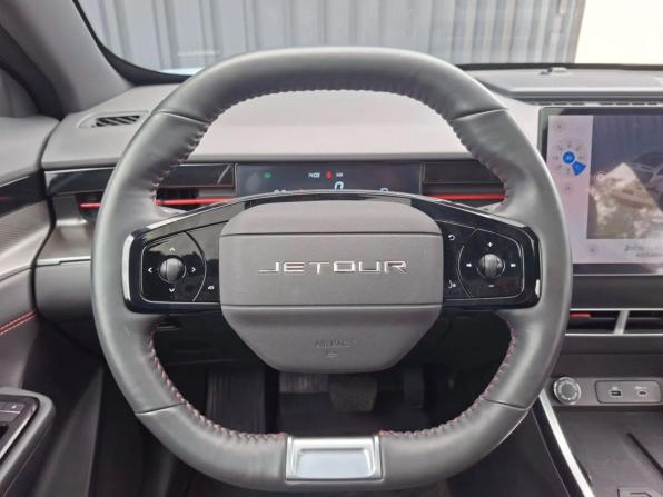 JETOUR DASHING I с пробегом 2023 года, цена 1 870 000 рублей, 14637 км, внедорожник, Автокод Объявления