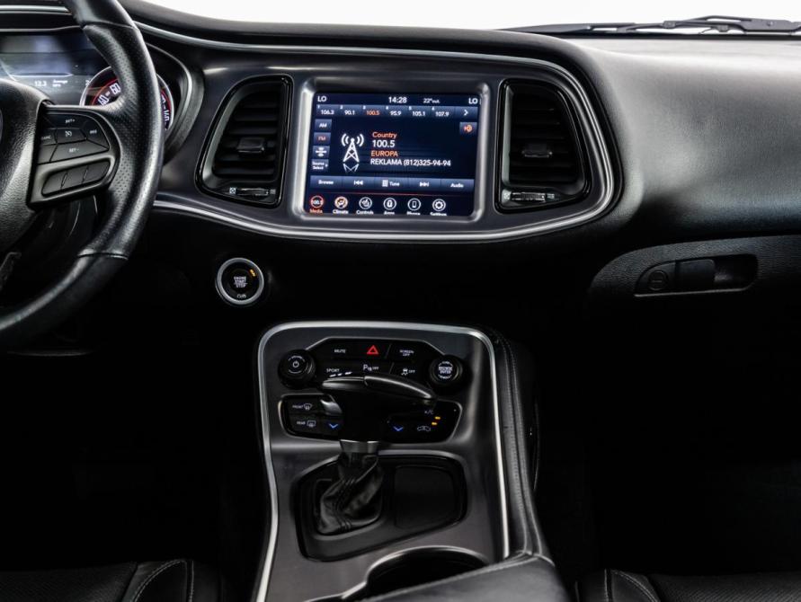 Dodge Challenger III Рестайлинг 2 Санкт-Петербург  - изображение 18