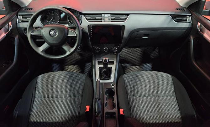 Skoda Octavia III (A7) с пробегом 2013 года, цена 925 000 рублей, 213008 км, лифтбек, Автокод Объявления