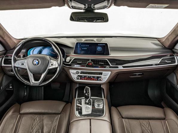 BMW 7 серии VI (G11/G12) с пробегом 2017 года, цена 3 720 000 рублей, 117899 км, седан, Автокод Объявления