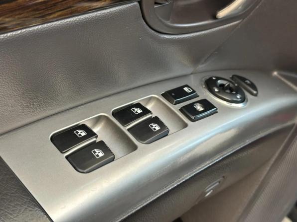 Hyundai Santa Fe II Рестайлинг с пробегом 2011 года, цена 1 290 000 рублей, 271080 км, внедорожник, Автокод Объявления