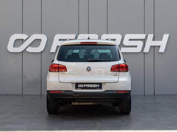 Volkswagen Tiguan I Рестайлинг с пробегом 2014 года, цена 1 668 000 рублей, 95661 км, внедорожник, Автокод Объявления