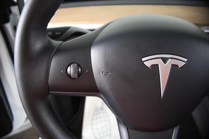 Tesla Model Y I с пробегом 2022 года, цена 4 199 000 рублей, 55300 км, внедорожник, Автокод Объявления