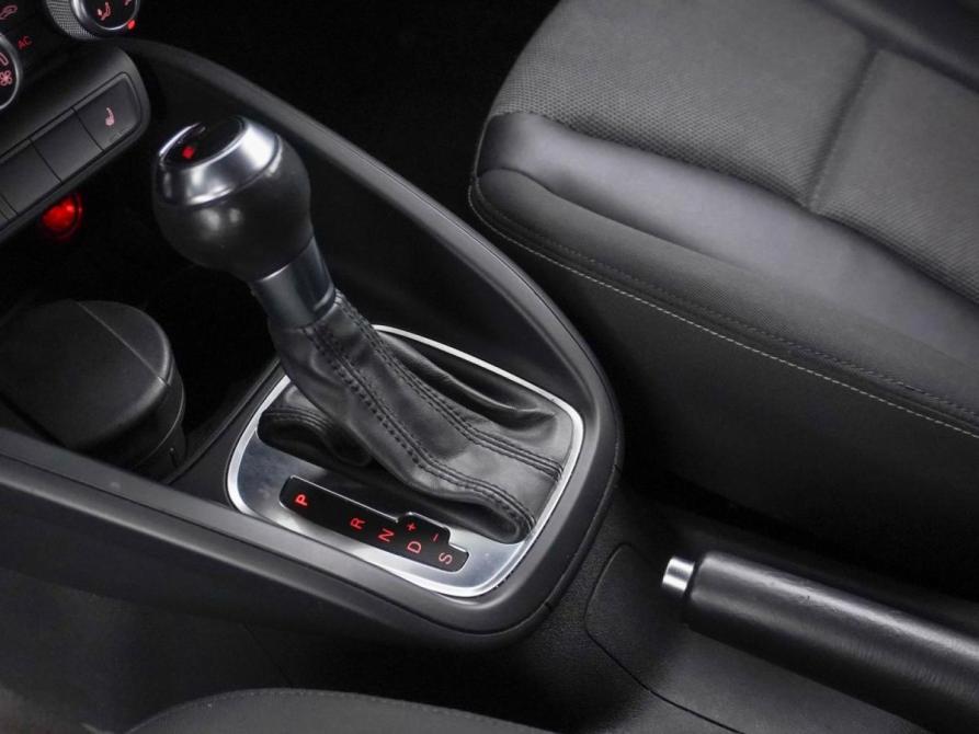 Audi A1 I (8X) Москва  - изображение 10