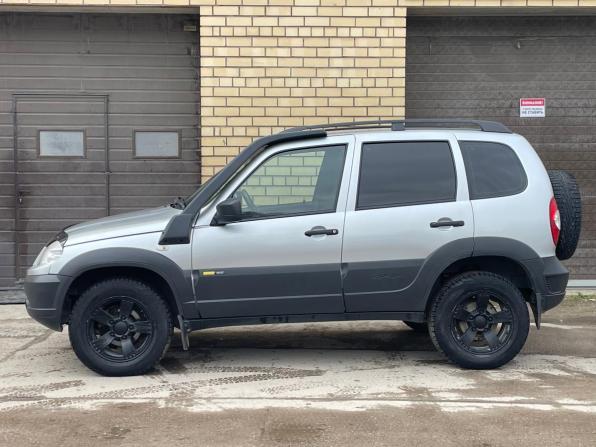 Chevrolet Niva I Рестайлинг с пробегом 2016 года, цена 759 000 рублей, 59900 км, внедорожник, Автокод Объявления