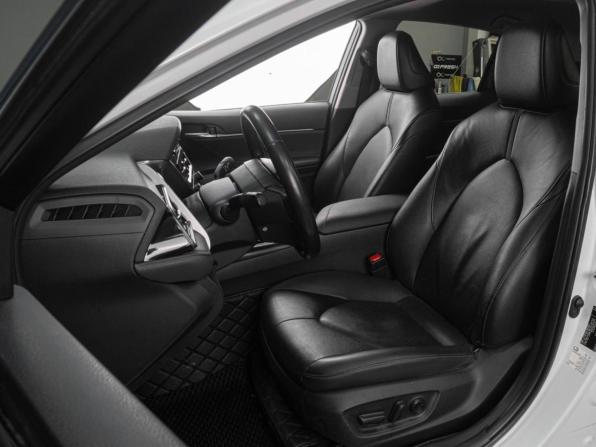 Toyota Camry VIII (XV70) Рестайлинг с пробегом 2022 года, цена 3 710 000 рублей, 37546 км, седан, Автокод Объявления