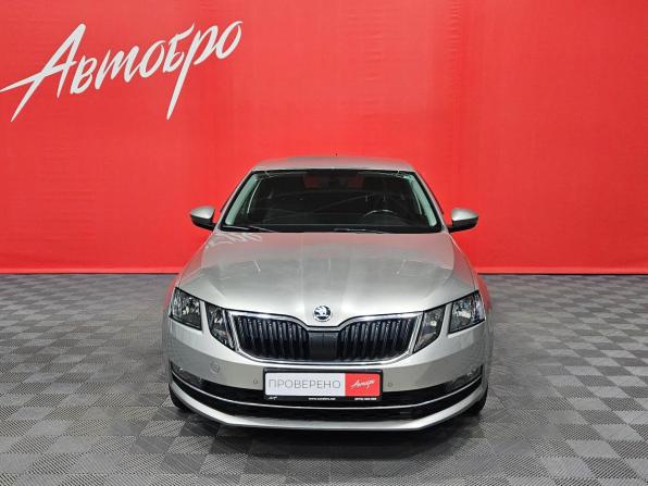Skoda Octavia III (A7) Рестайлинг с пробегом 2018 года, цена 1 560 000 рублей, 125000 км, лифтбек, Автокод Объявления