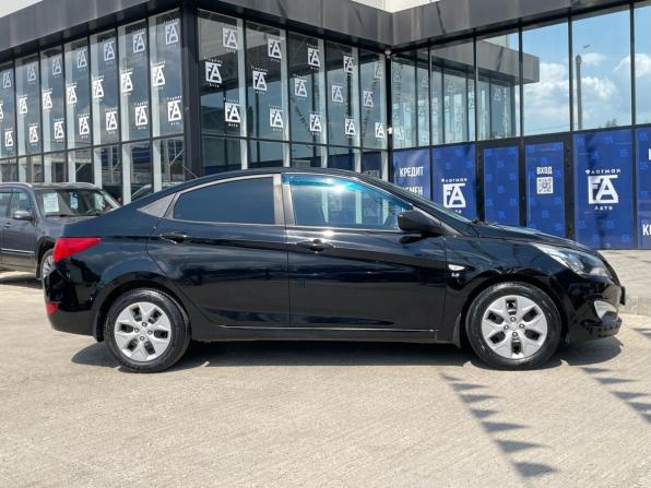 Hyundai Solaris I Рестайлинг с пробегом 2016 года, цена 860 000 рублей, 176293 км, седан, Автокод Объявления
