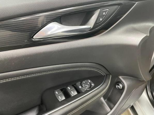 Opel Insignia II с пробегом 2017 года, цена 1 434 000 рублей, 153562 км, универсал, Автокод Объявления