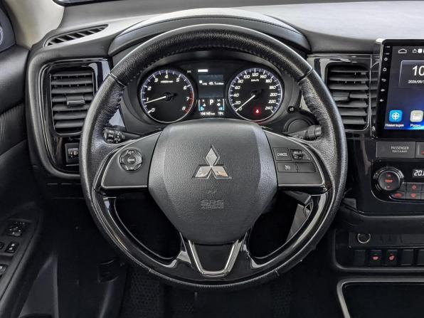 Mitsubishi Outlander III Рестайлинг 2 с пробегом 2018 года, цена 1 825 000 рублей, 156155 км, внедорожник, Автокод Объявления