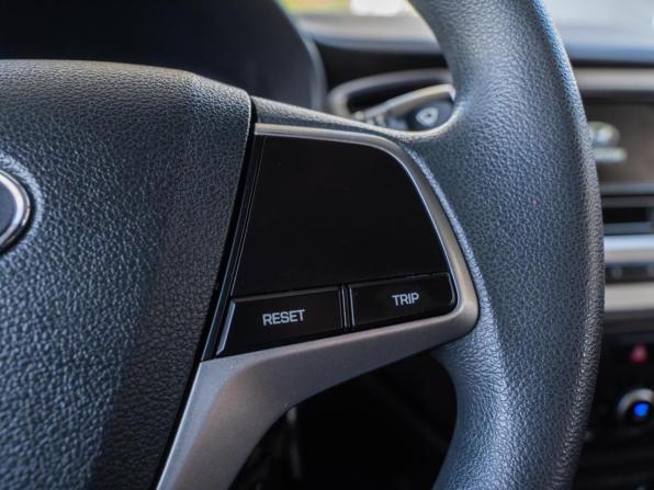 Hyundai Solaris II с пробегом 2017 года, цена 1 099 000 рублей, 179081 км, седан, Автокод Объявления