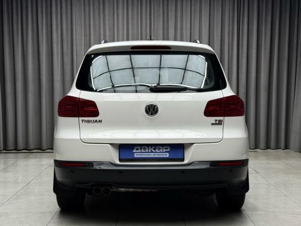 Volkswagen Tiguan I Рестайлинг с пробегом 2013 года, цена 1 049 000 рублей, 242021 км, внедорожник, Автокод Объявления