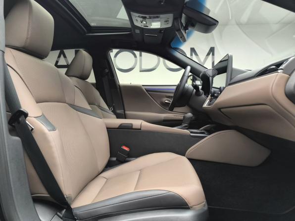 Lexus ES VII Рестайлинг 2 с пробегом 2025 года, цена 5 198 000 рублей, 6820 км, седан, Автокод Объявления