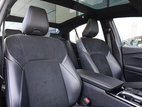 Toyota Camry IX (XV80) China Market с пробегом 2025 года, цена 3 998 000 рублей, 28996 км, седан, Автокод Объявления